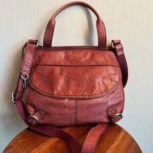 Fossil cranberry crossbody Leather Shoulder Bag with dual straps several pockets